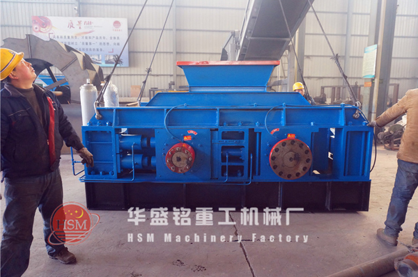 聖(sheng)戈(ge)班(ban)明智選擇(ze)華盛銘對輥(gun)破(po)碎(sui)機(ji)